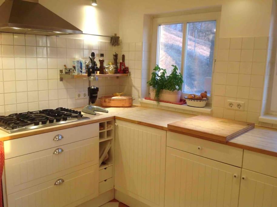 Charmantes Landhaus Mit Garten Und Traumhaftem Fernblick Thal  외부 사진